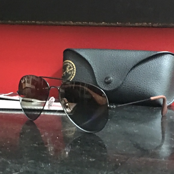 Ray-Ban Other - Rare! RAY-BAN Brown Gradient Aviator Sunglasses